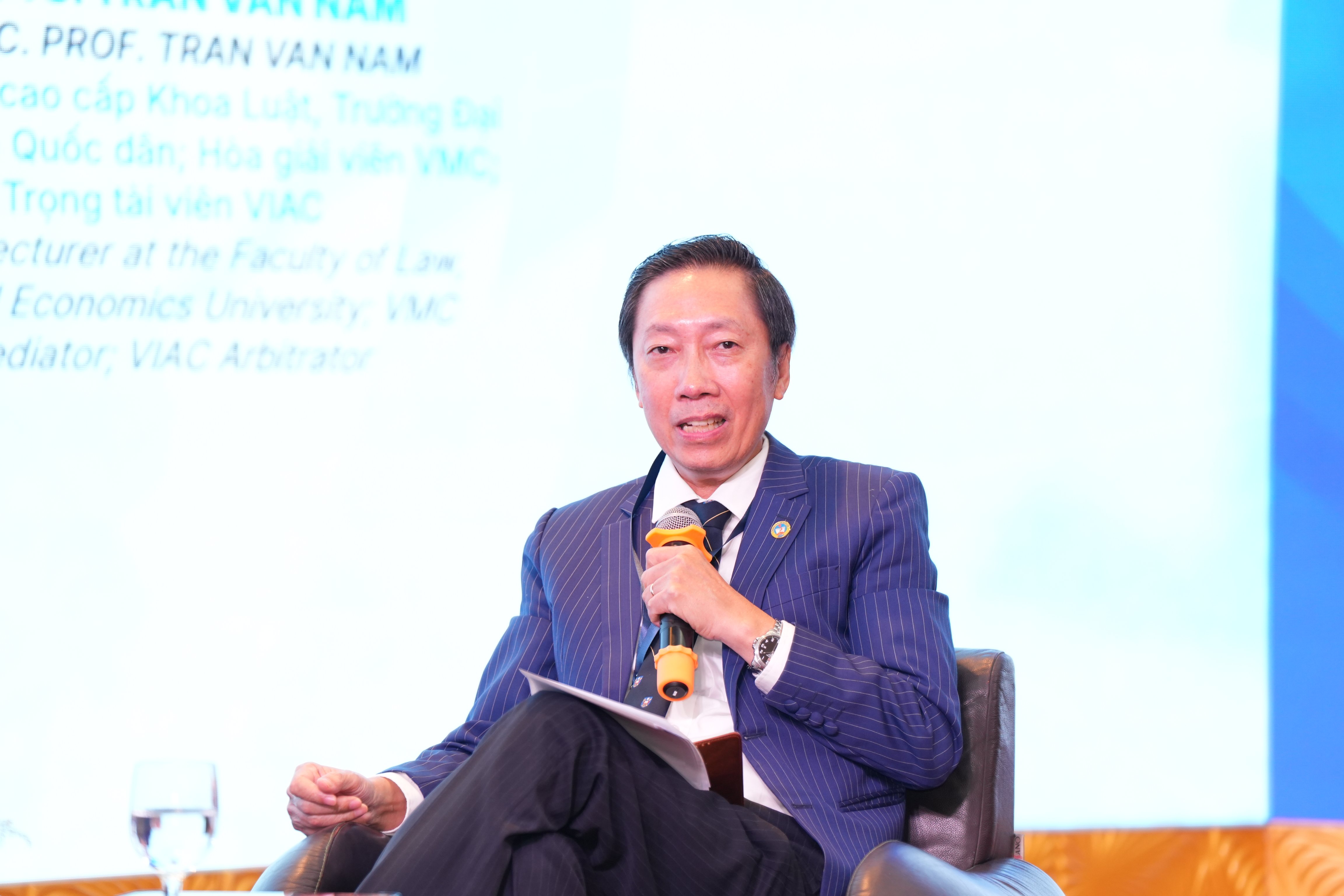 Assoc. Prof. Dr. Tran Van Nam &ndash; Senior Lecturer, Faculty of Law, National Economics University, VMC Mediator, VIAC Arbitrator